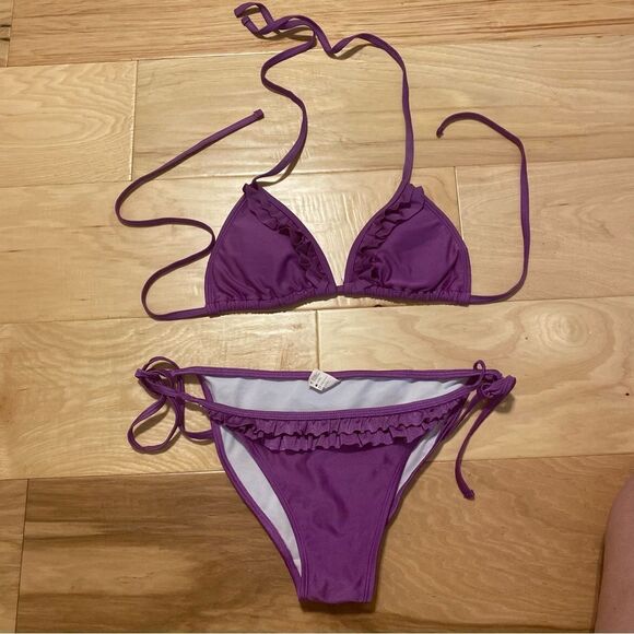 G21 metallic purple ruffled string bikini swimsuit size M - Picture 1 of 15